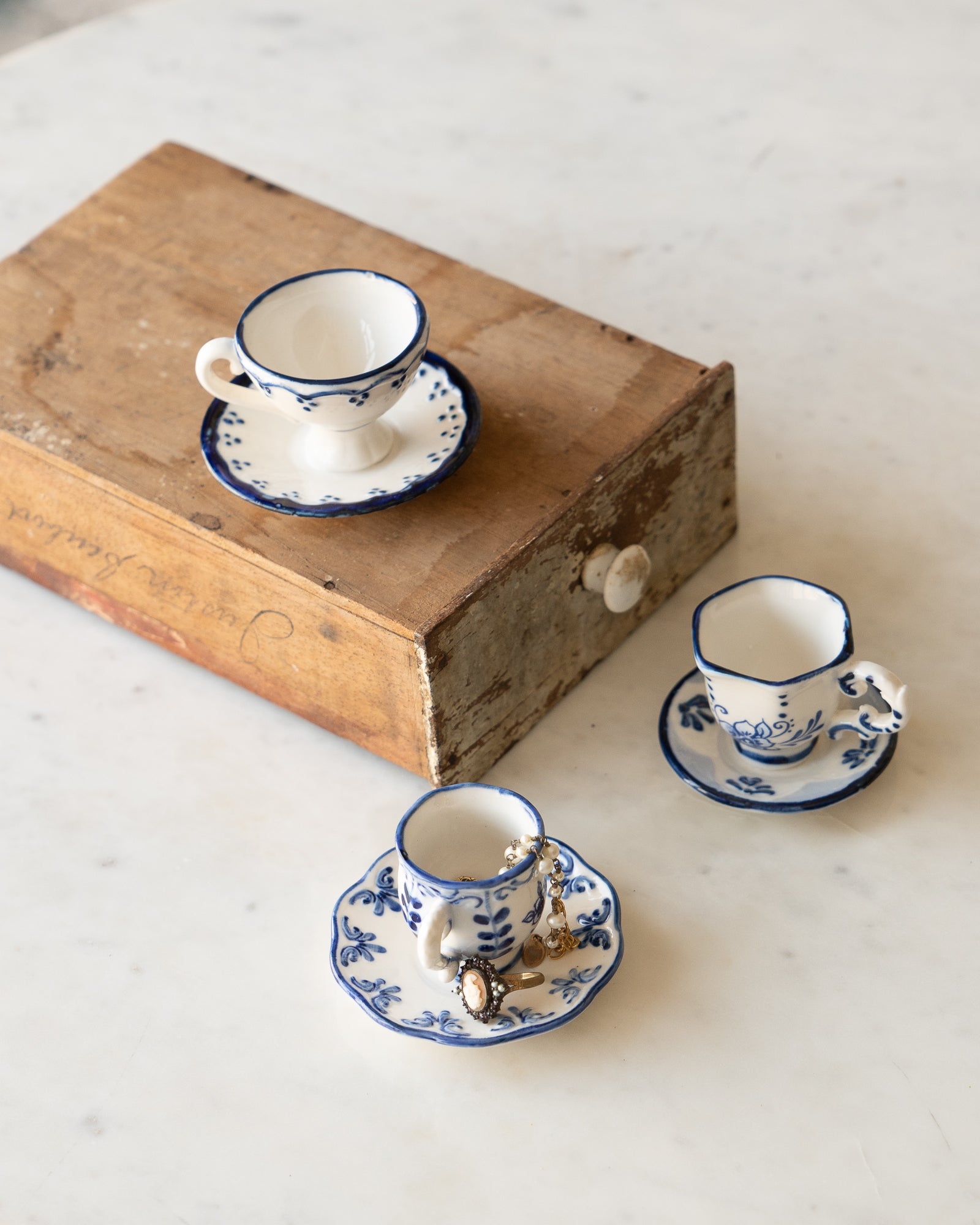 petite tea cup dish