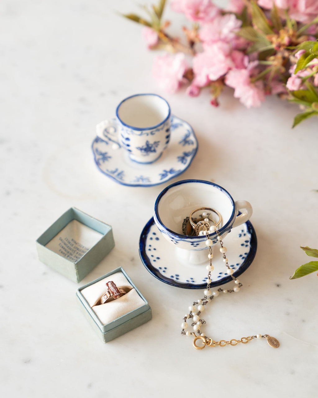 petite tea cup dish
